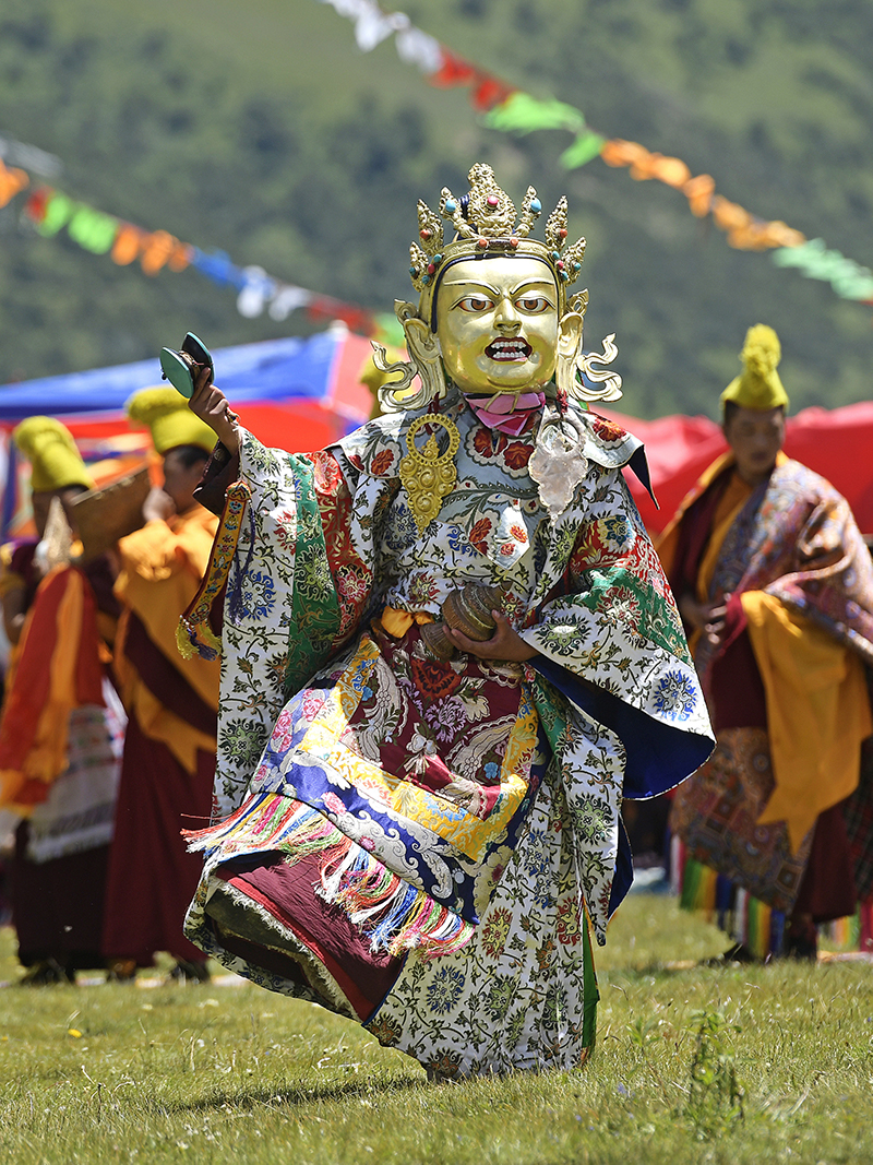 今天莲师回来了